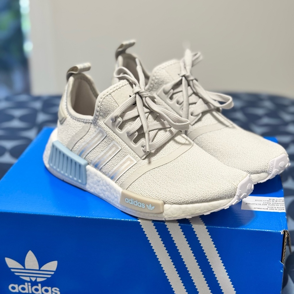 Adidas NMD R1 J Shoes